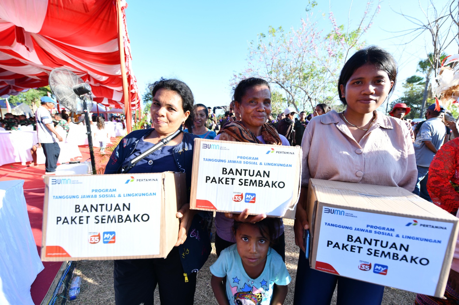 Program TJSL sinergi Pertamina dan TNI AD di Kupang, berupa pembangunan rumah, sarana air bersih, sarana penerangan, serta sejumlah paket sembako