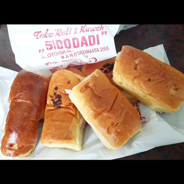 Jual Roti Rekomendasi Toko Roti Legendaris di Indonesia, Ada yang Usianya Lebih ...