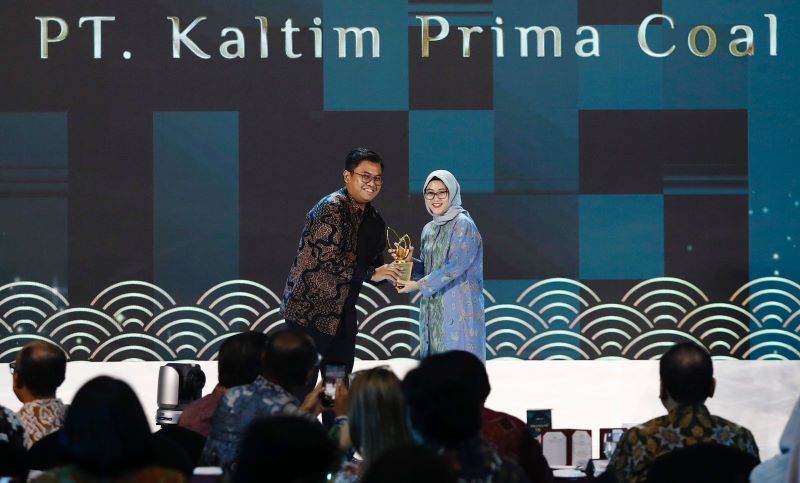 Grup BUMI Borong 3 Penghargaan Bergengsi Ekonomi Hijau 2024