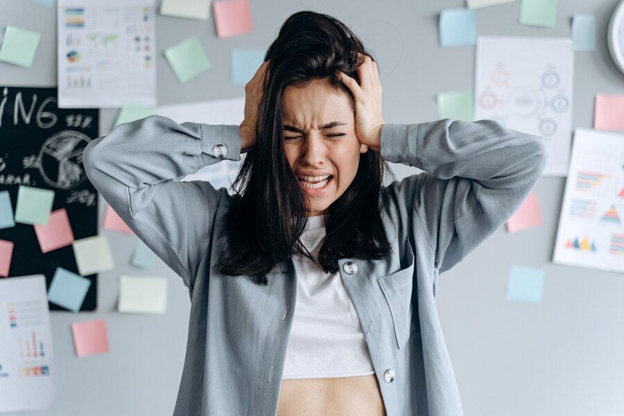 9 Hal yang Membuat Seseorang Terlihat Kurang Menarik Menurut Psikologi