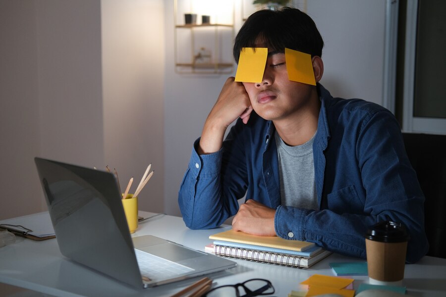 9 Hal yang Membuat Seseorang Terlihat Kurang Menarik Menurut Psikologi