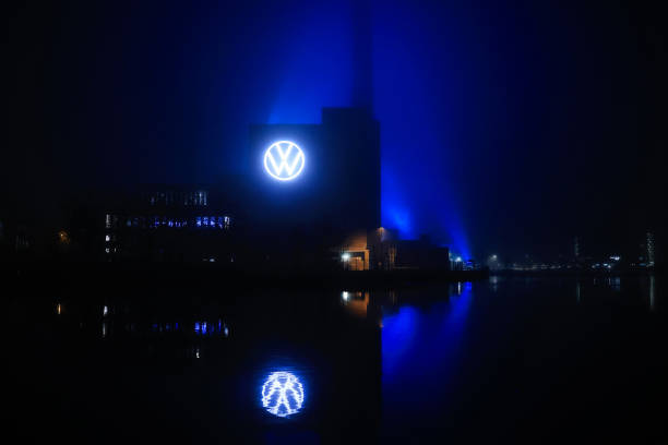 Volkswagen Inovasi Reka Volkswagen Gandeng CATL untuk Inovasi Baterai Kendaraan Listrik dan ...