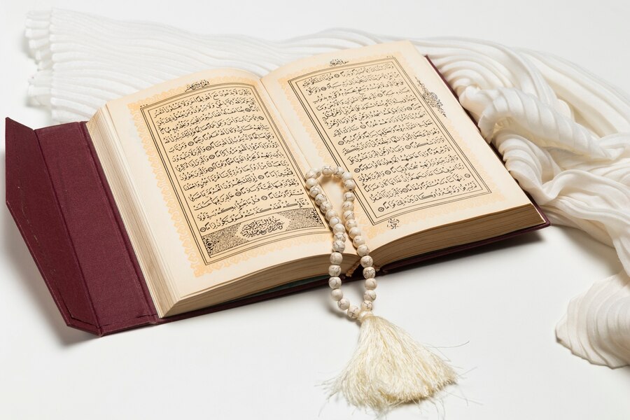 arti mimpi melihat orang membaca alquran
