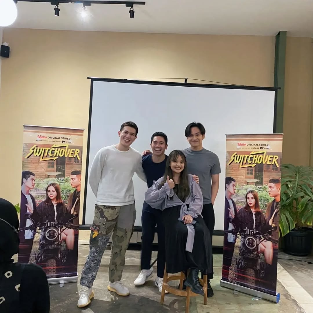 Potret Mikeindialima2 bersama para cast Switchover 