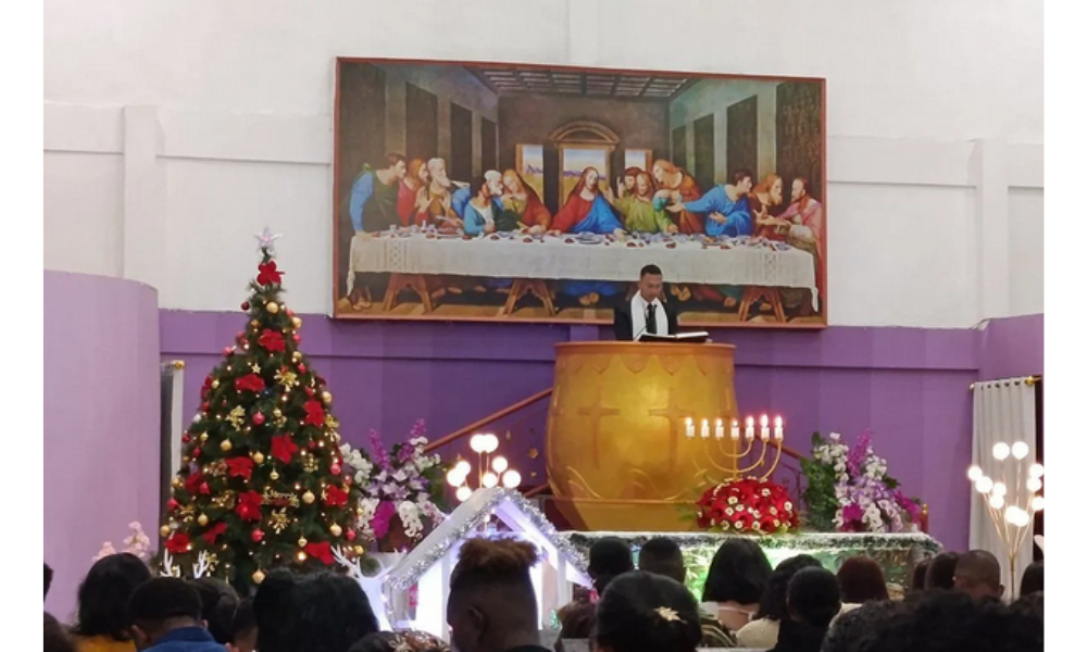 Ibadah Malam Kudus di Jayawijaya Berlangsung Aman dan Khidmat Sambut Kelahiran Yesus Kristus