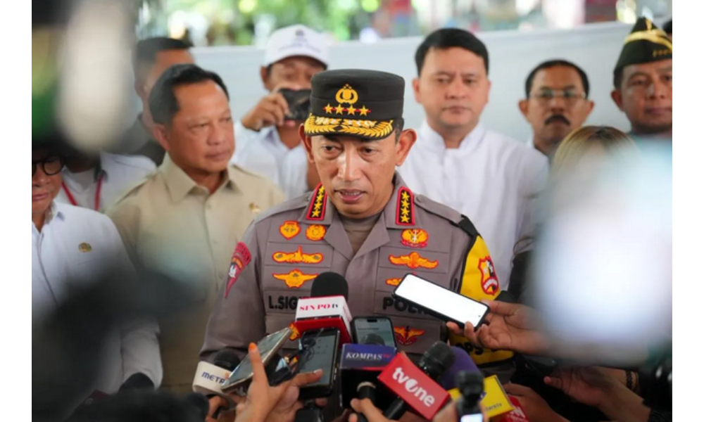 Kapolri Turunkan 147 Ribu Personel Gabungan Amankan Natal 2025 dan Tahun Baru 2026