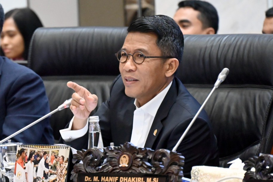 Ketua Komisi XI DPR Soroti Ketimpangan PMN, Desak Keadilan Transportasi untuk Wilayah Timur