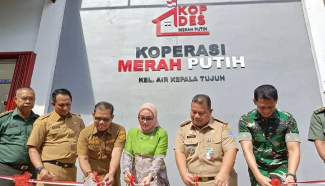 Wamenkop Farida Farichah Resmikan Gerai Koperasi Merah Putih Kepala Tujuh di Pangkalpinang