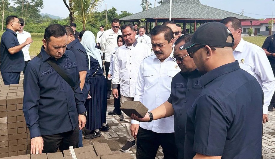 Menteri Imipas dan Komisi XIII DPR Tinjau Ketahanan Pangan di Nusakambangan, Apresiasi Program Pembinaan Narapidana