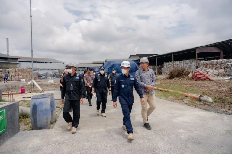 Menteri Lingkungan Hidup Hentikan Operasional Boiler Biomassa PT PKP di Tangerang Karena Dugaan Pencemaran Udara