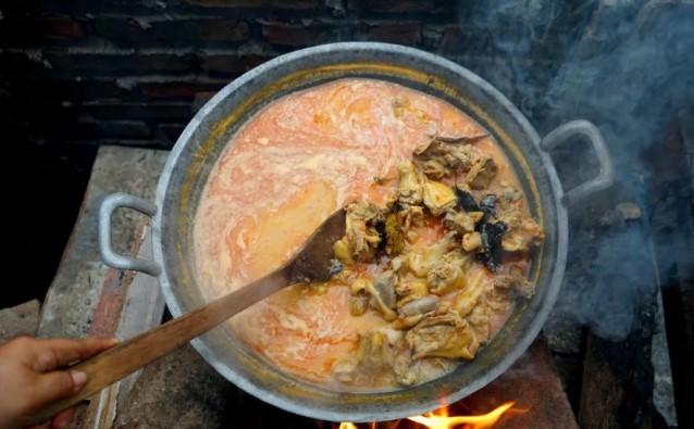 Dietisien Ungkap Cara Aman Memanaskan Ulang Masakan Bersantan Sisa Lebaran