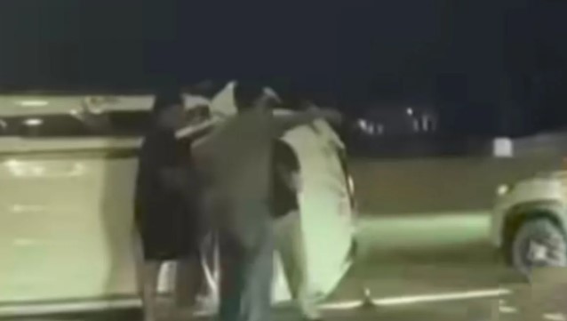 Kronologi Kecelakaan Fortuner Terguling di Gerbang Tol Andara Usai Tabrak Agya