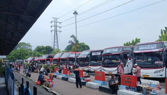 Puncak Arus Balik Kedua di Terminal Kampung Rambutan Diprediksi Terjadi Minggu
