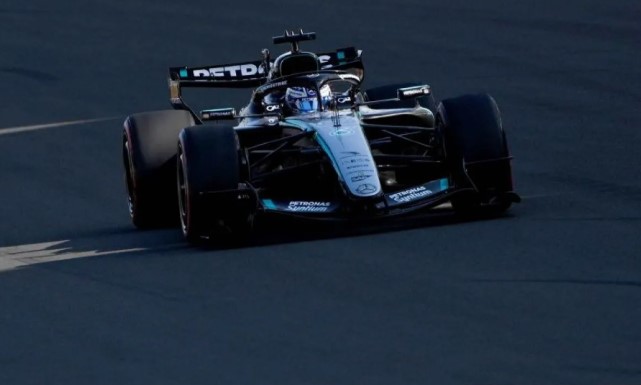 George Russell Terkejut Melihat Kecepatan McLaren yang Tampil Menggila di Sirkuit Suzuka