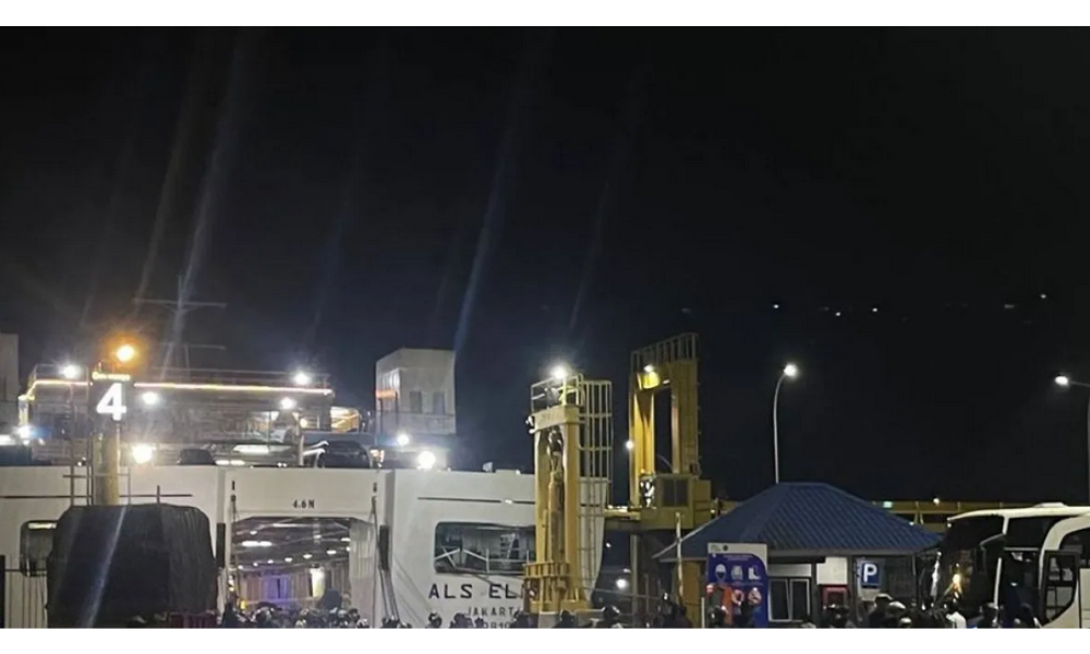 Arus Balik di Pelabuhan Merak Lancar, Tidak Ada Penumpukan Kendaraan