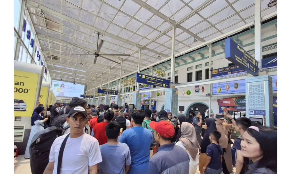 Stasiun Pasar Senen Catat Kedatangan Tertinggi pada H+8 Lebaran