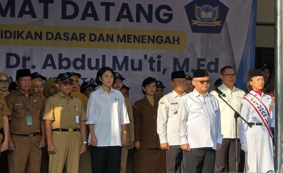 Mendikdasmen Abdul Mu'ti Tegaskan TKA Digelar Tanpa Tekanan dan Bukan Penentu Kelulusan