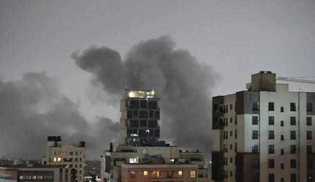 Serangan AS-Israel Hantam Infrastruktur Energi, Listrik di Teheran dan Sekitarnya Padam