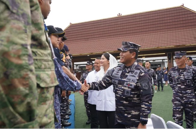Wamendag Dorong Ekspor UMKM Lewat Diplomasi KRI Bima Suci dalam Pelayaran Internasional 197 Hari