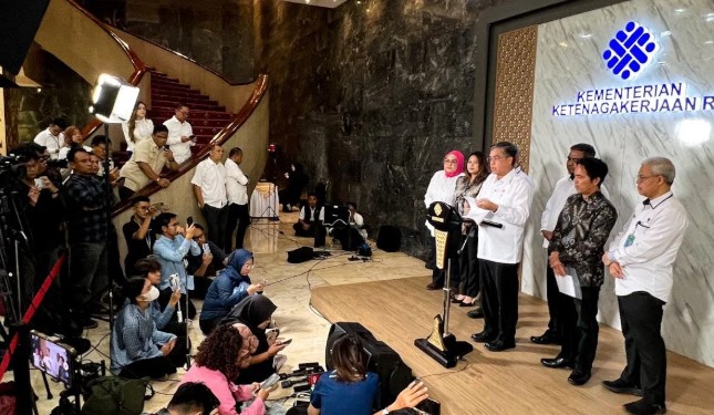 Menaker Tegaskan Kebijakan WFH Karyawan Swasta Hanya Imbauan, Bukan Kewajiban Perusahaan
