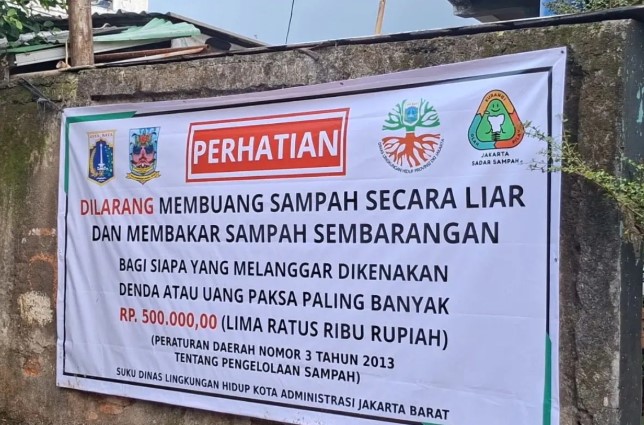 Tumpukan Sampah Viral di Pasar Kopro, Sudin LH Pasang Spanduk Larangan dan Ancam Denda Pelanggar