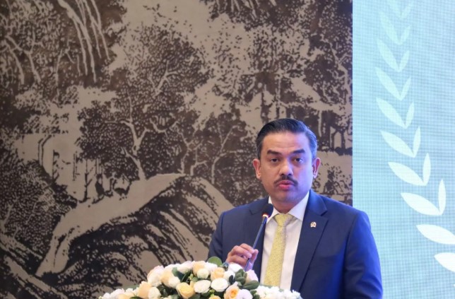 Menteri UMKM Maman Abdurrahman Dorong Integrasi UMKM Indonesia ke Rantai Pasok China dalam Forum Bisnis di Beijing