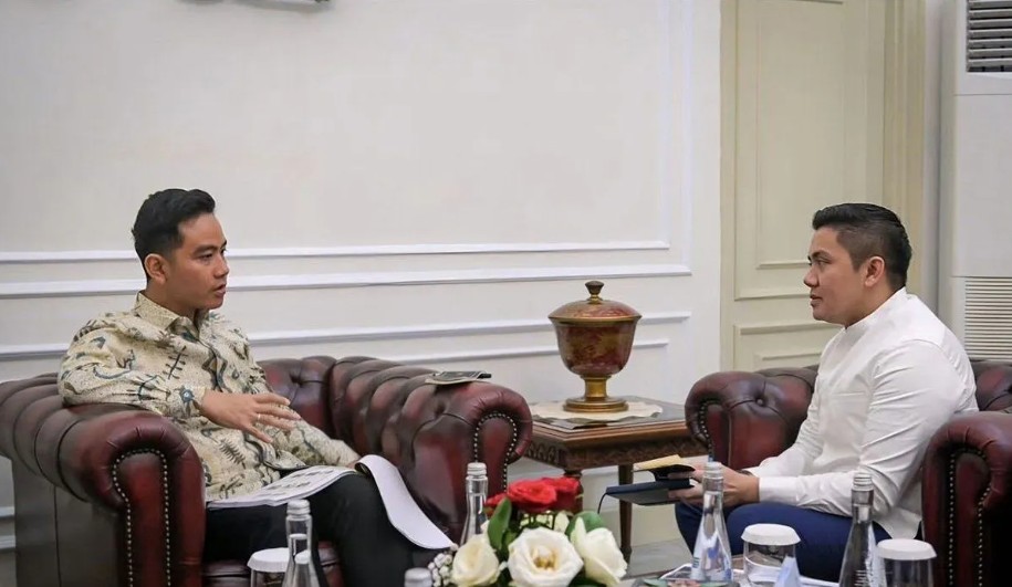 Sekretaris Kabinet Teddy Indra Wijaya Temui Wapres Gibran Bahas Perkembangan Nasional Saat Lebaran 2026