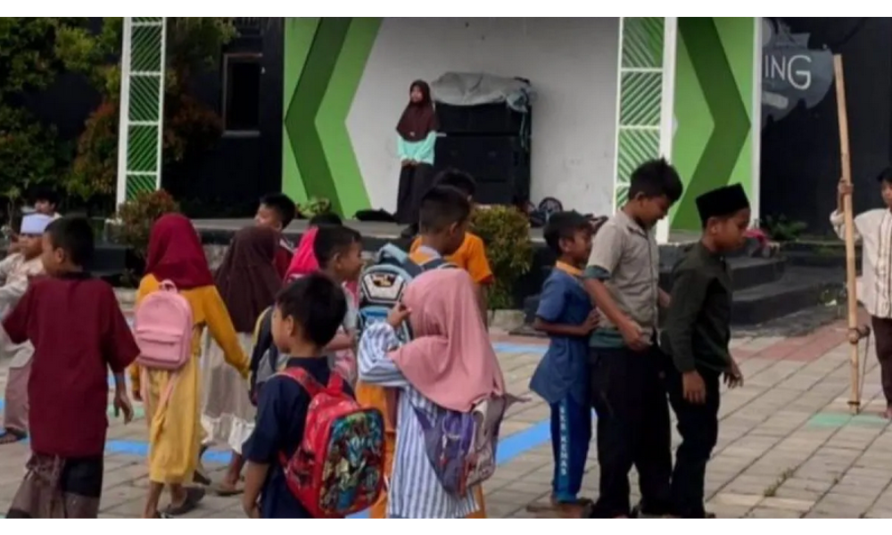 Kampung Pekijing Serang Batasi Ketergantungan Gawai Anak Lewat Permainan Tradisional dan Literasi Digital