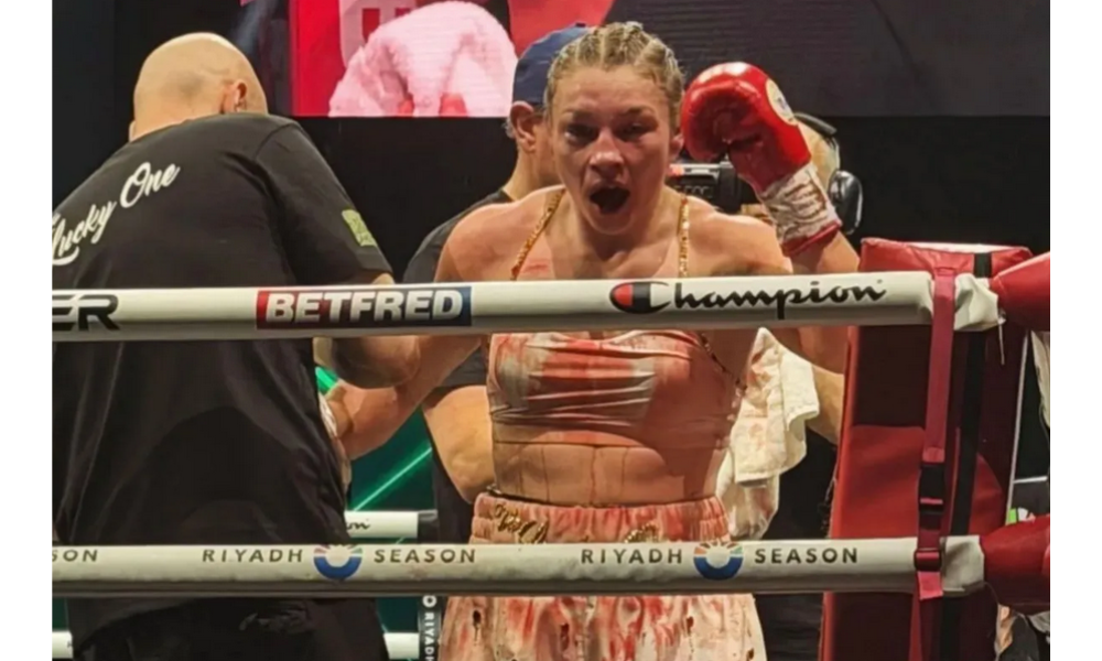 Lauren Price Pertahankan Tiga Sabuk Juara Dunia Usai Kalahkan Pineiro