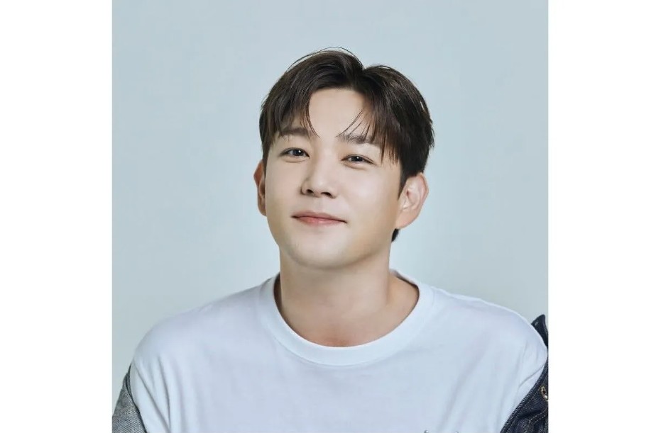 Kangin Umumkan Comeback ke Industri Hiburan Lewat Single Digital 