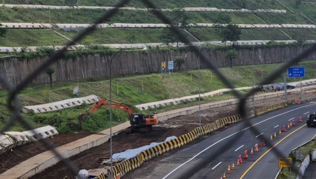 Retakan 80 Meter di Tol Cisumdawu Picu Contraflow hingga Empat Bulan