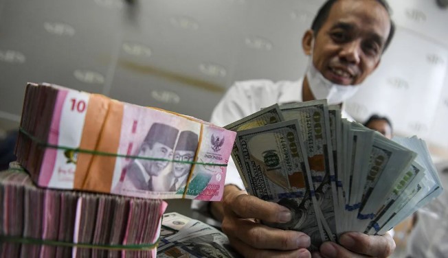 Rupiah Menguat ke Rp16.985 per Dolar AS Dipicu Gencatan Senjata Sementara AS-Iran