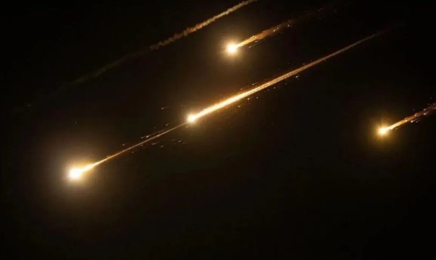 IRGC Tegaskan Akan Balas Serangan Meski Gencatan Senjata Diumumkan AS dan Iran