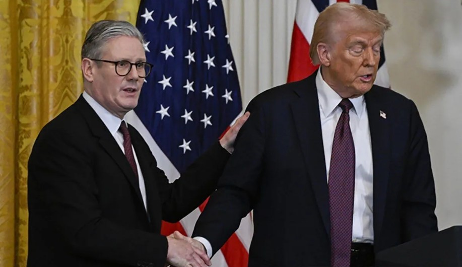 Starmer dan Trump Bahas Rencana Praktis Pulihkan Pelayaran di Selat Hormuz Usai Gencatan Senjata AS-Iran