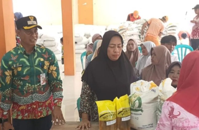 1.722 Warga Kepulauan Seribu Terima Bantuan Pangan dari Bulog untuk Februari-Maret 2026