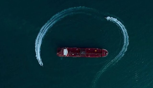 AS Mulai Blokade Akses Maritim Iran, Semua Kapal ke Pelabuhan Ditutup