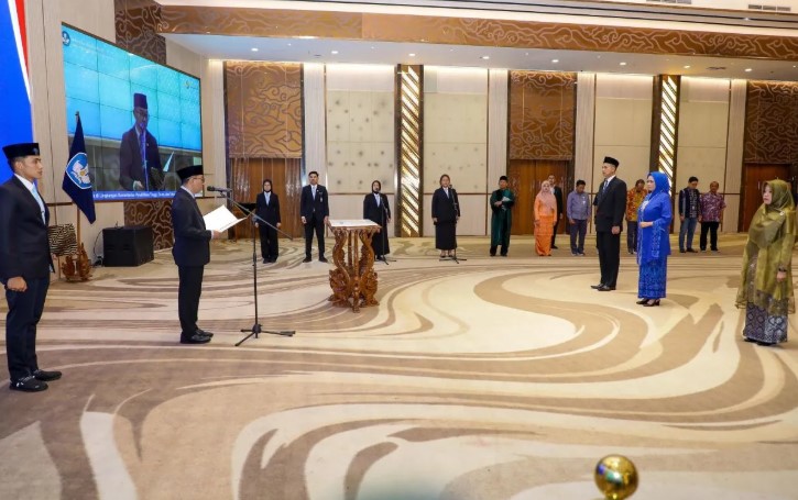 Kemdiktisaintek Melantik Empat Kepala Sekolah SMA Unggul Garuda Baru untuk Perluas Akses Pendidikan Berkualitas