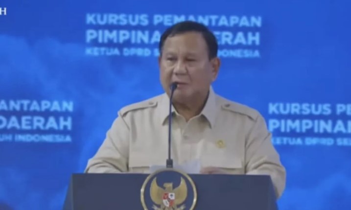 Presiden Prabowo Tiba di Magelang dan Berikan Arahan kepada Ketua DPRD Seluruh Indonesia