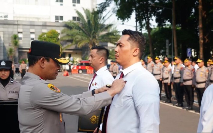 Ungkap Sabu 516 Kilogram, Delapan Personel Polda Metro Jaya Diganjari Pin Emas Kapolri