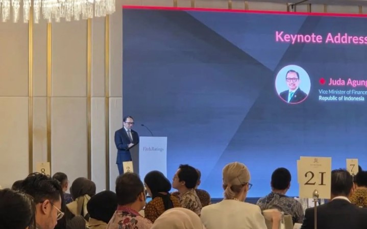 Wamenkeu Juda Agung Tegaskan Status Investment Grade Indonesia Tetap Aman di Tengah Tekanan Global