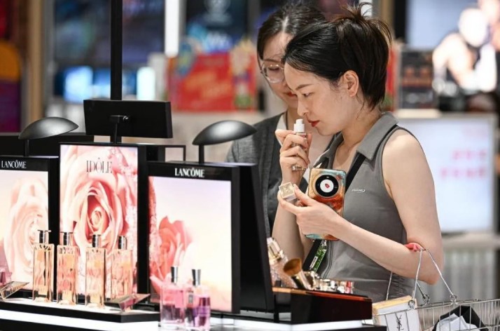 Penjualan Bebas Bea Lepas Pantai Hainan Tembus 41 Miliar Dolar AS dalam 15 Tahun