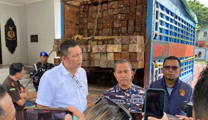 Gakkum Kemenhut Bongkar Jaringan Perdagangan Kayu Ulin Ilegal Lintas Pulau di Kalimantan Timur