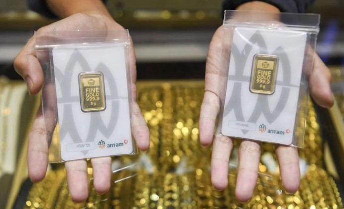 Harga Emas Antam Turun ke Rp2,805 Juta per Gram, Buyback Ikut Melemah