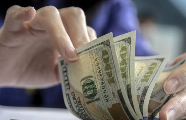 Rupiah Melemah ke Rp17.289 per Dolar AS pada Kamis Pagi