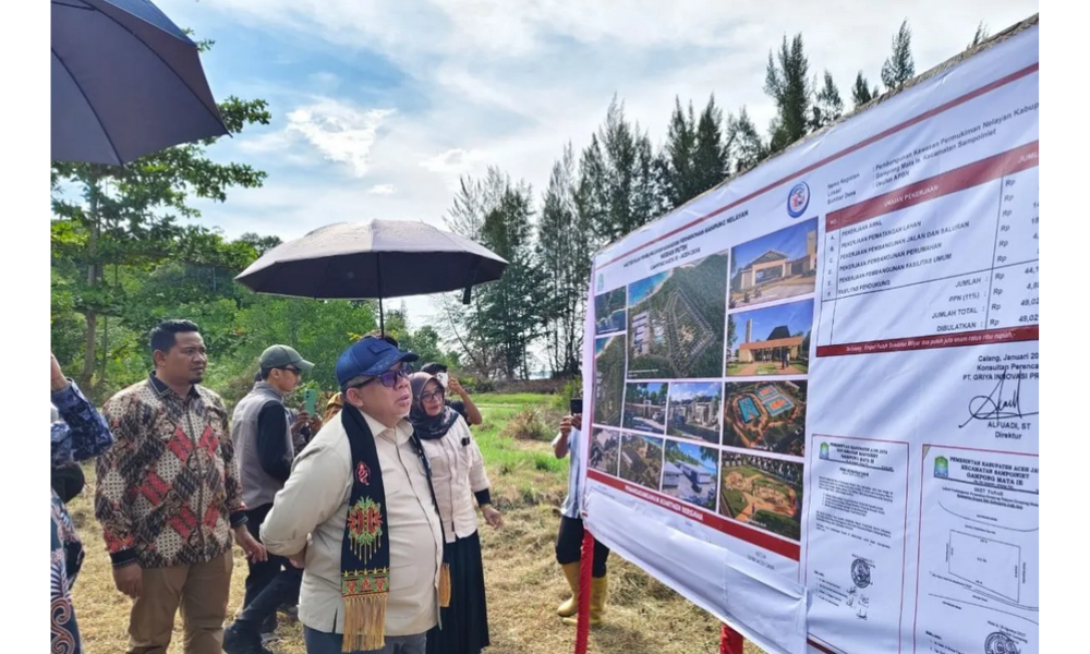 Wamen Fahri Hamzah Tinjau Pembangunan Kampung Nelayan Merah Putih di Aceh Jaya