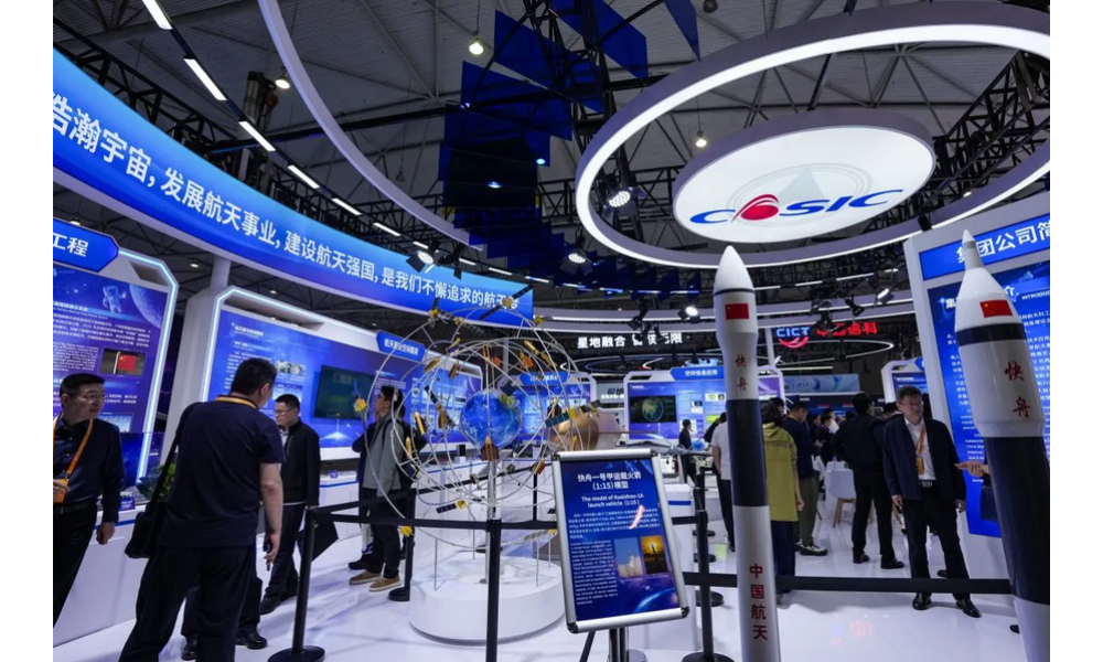 Hari Antariksa China ke-11 Digelar di Chengdu, Tampilkan Teknologi Eksplorasi Luar Angkasa Terbaru