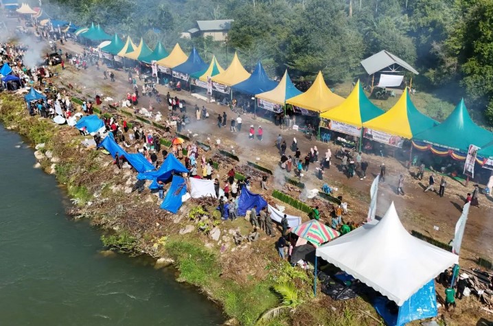 Tradisi Bakar 15.000 Lemang di Aceh Barat Daya Pecahkan Rekor MURI