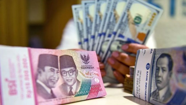 Rupiah Melemah ke Rp17.349 per Dolar AS pada Kamis Pagi, Tertekan Sentimen Global