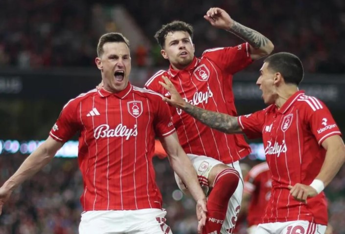 Penalti Chris Wood Antar Nottingham Forest Menang Tipis atas Aston Villa di Semifinal Liga Europa
