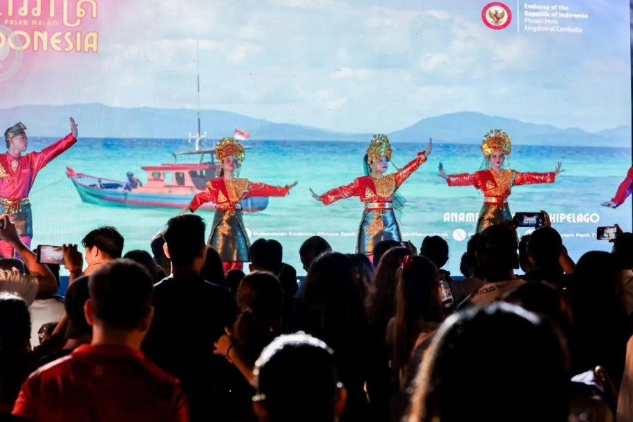 Indonesia dan Kamboja Perkuat Diplomasi Budaya Lewat Pasar Malam Phsaar Reatrei di Phnom Penh
